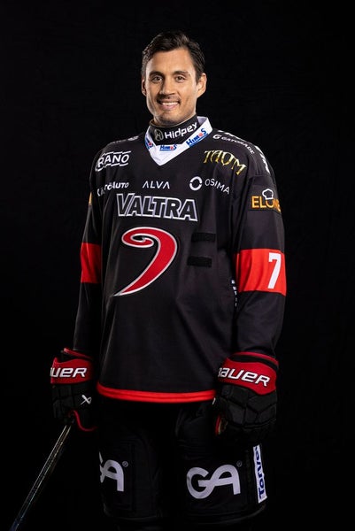 Game Worn -paita 25-26, Alexander True # 7