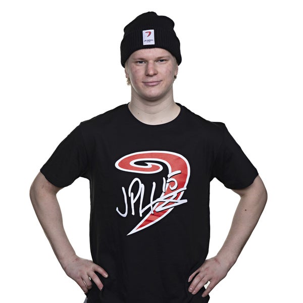 J-P Hyt&ouml;nen T-paita logolla