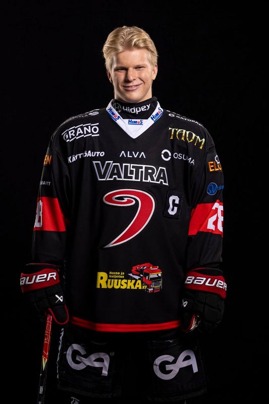 Game Worn -paita 25-26, Jere Lassila # 28