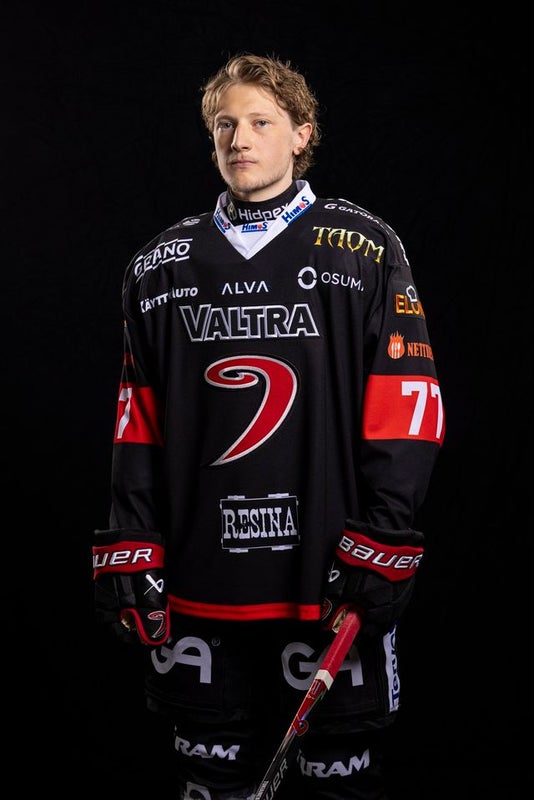 Game Worn -paita 25-26, Leevi Tukiainen # 77