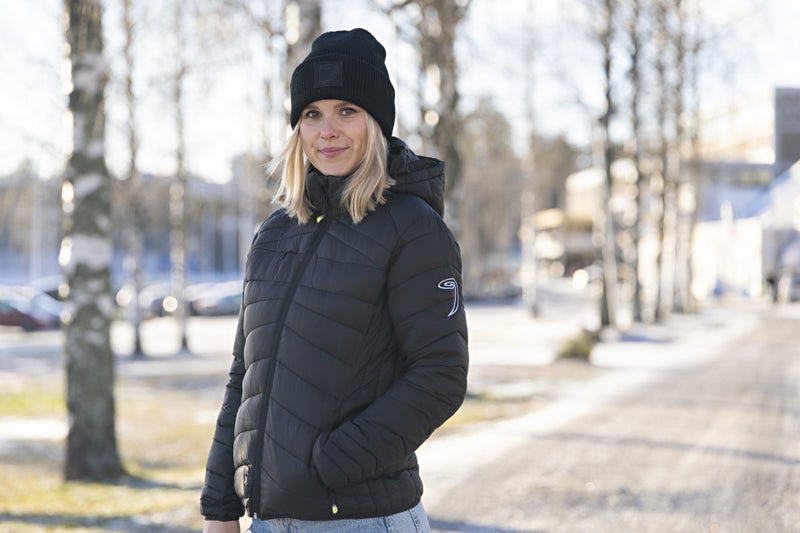 JYP naisten kevyttoppatakki